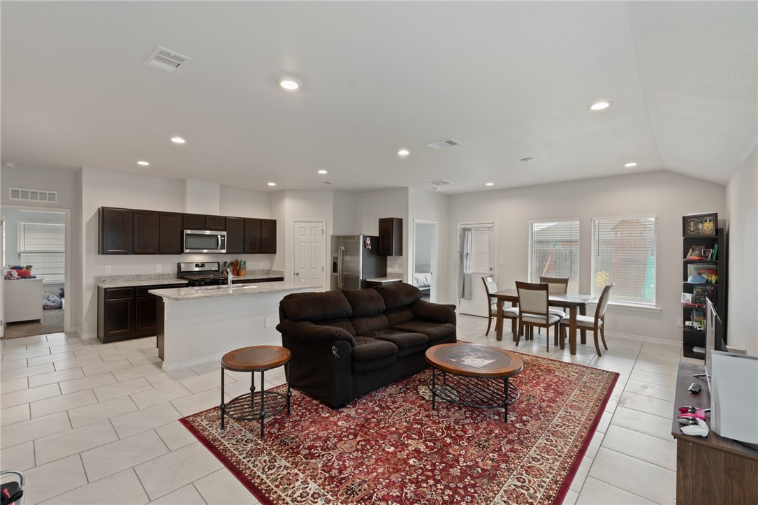 3934 Banily Dr Property Photo 4