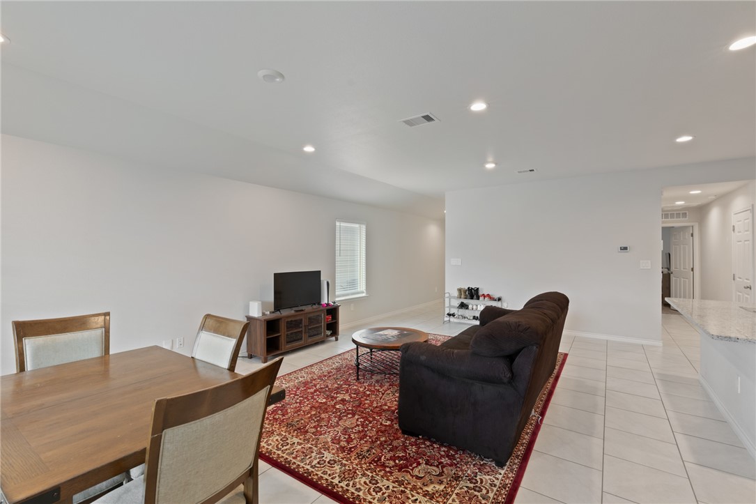3934 Banily Dr Property Photo 5