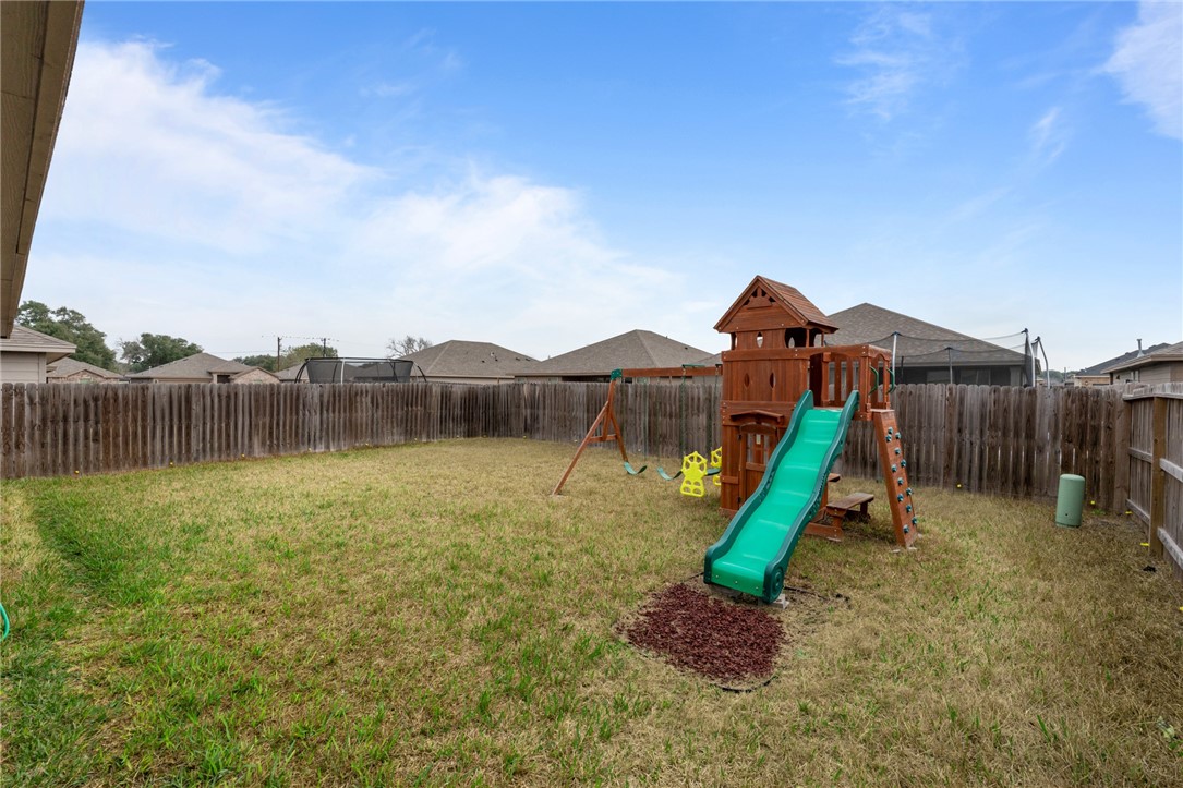 3934 Banily Dr Property Photo 23