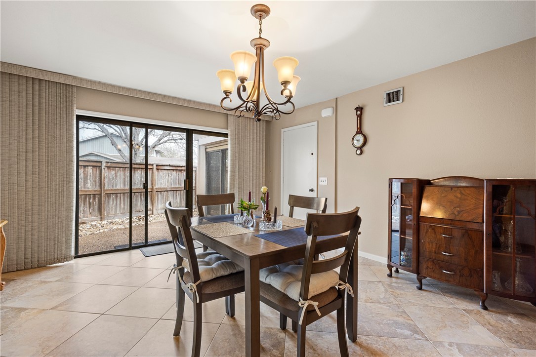 136 Lake Shore Dr Property Photo 10