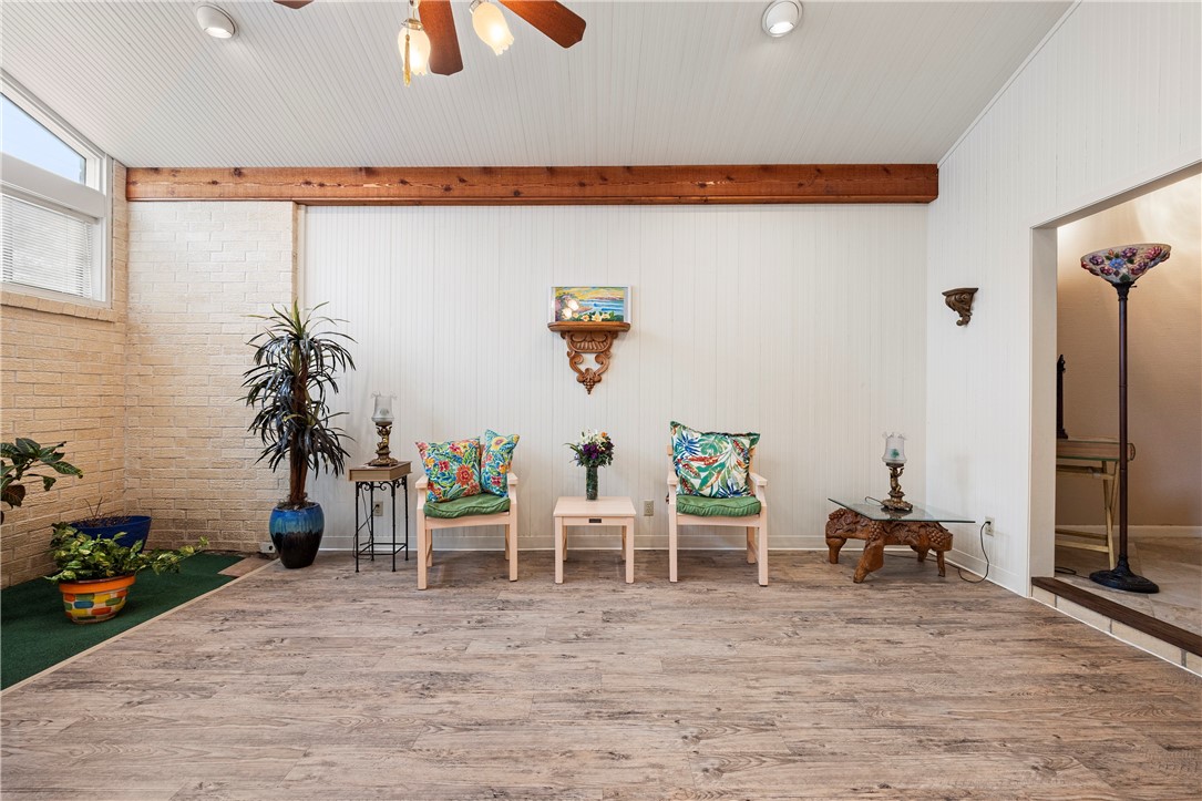 136 Lake Shore Dr Property Photo 12