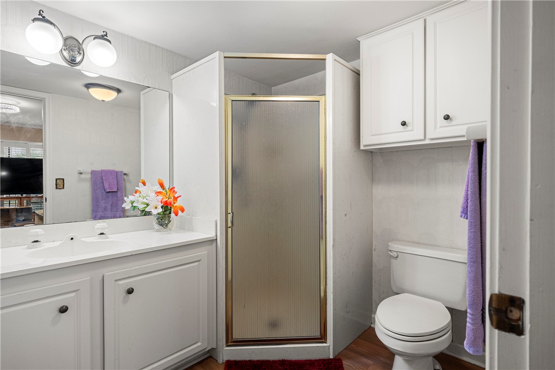 136 Lake Shore Dr Property Photo 16