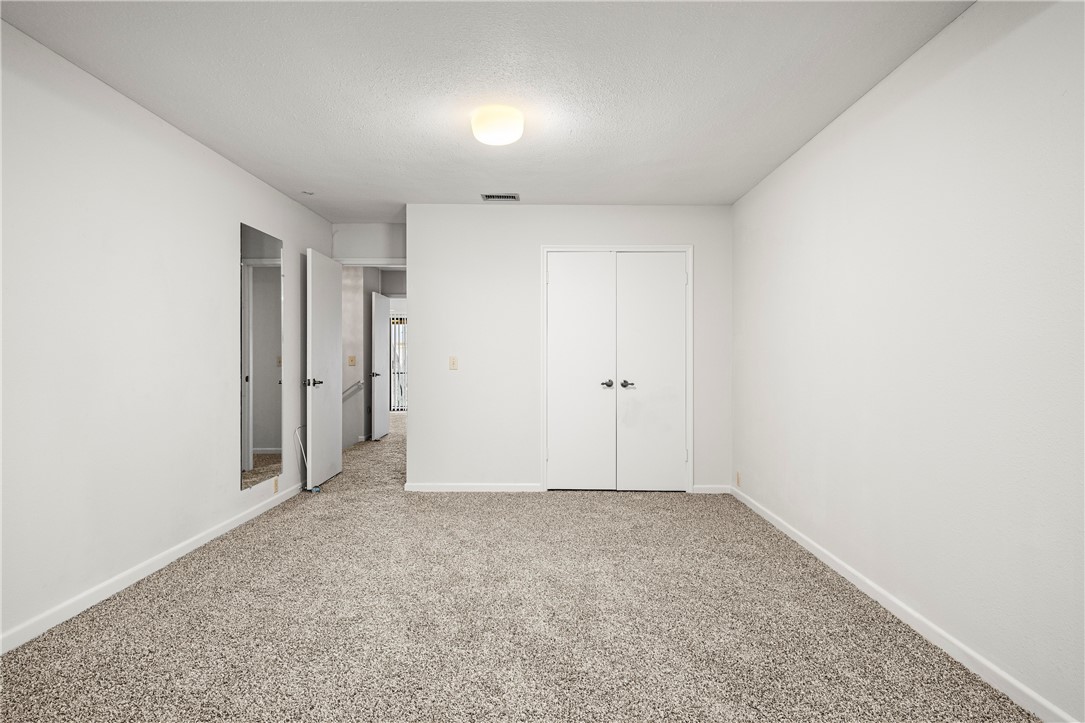 136 Lake Shore Dr Property Photo 18