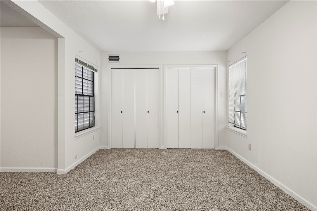 136 Lake Shore Dr Property Photo 19