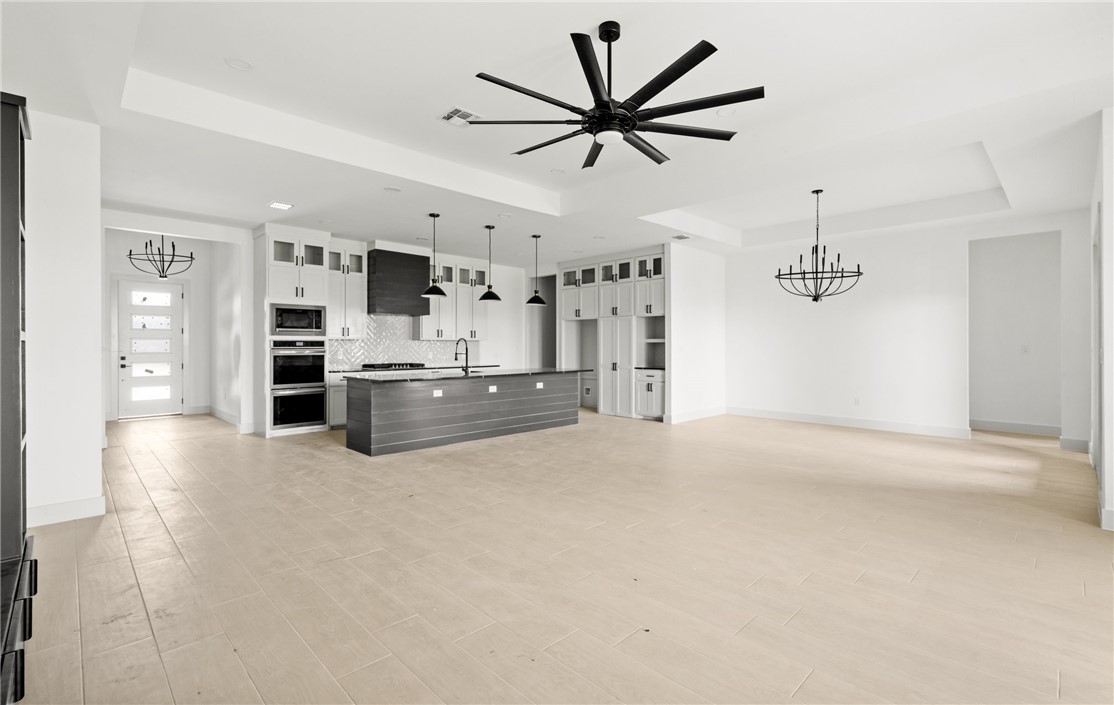 1482 Dragonstone Ct Property Photo 3