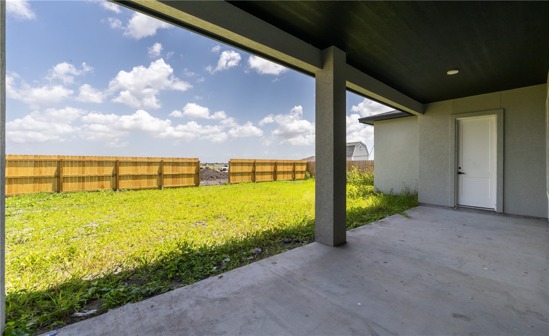 1482 Dragonstone Ct Property Photo 19