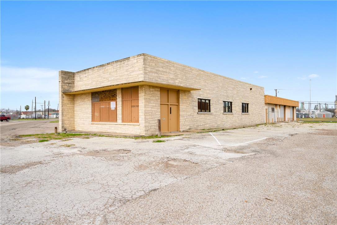 2930 Leopard St Property Photo 2