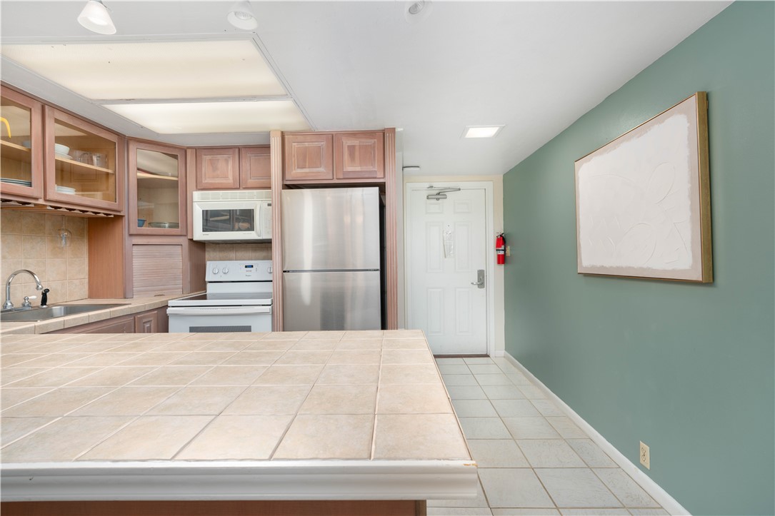 14810 Windward Dr 102 Property Photo 12