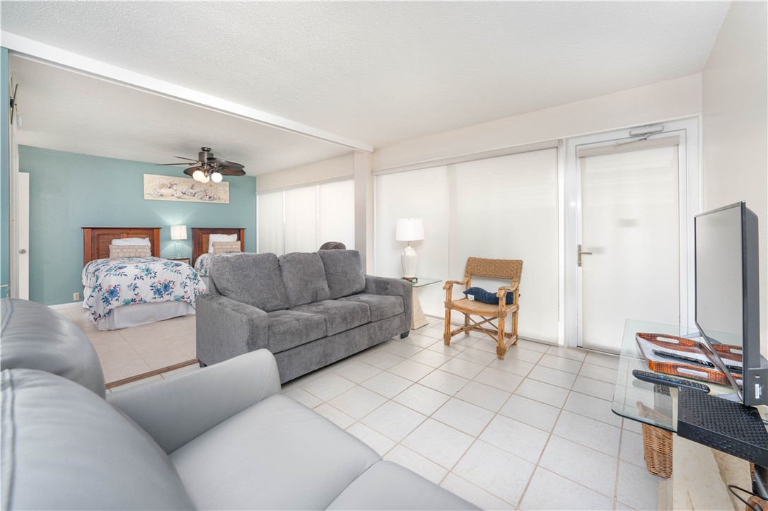 14810 Windward Dr 102 Property Photo 21