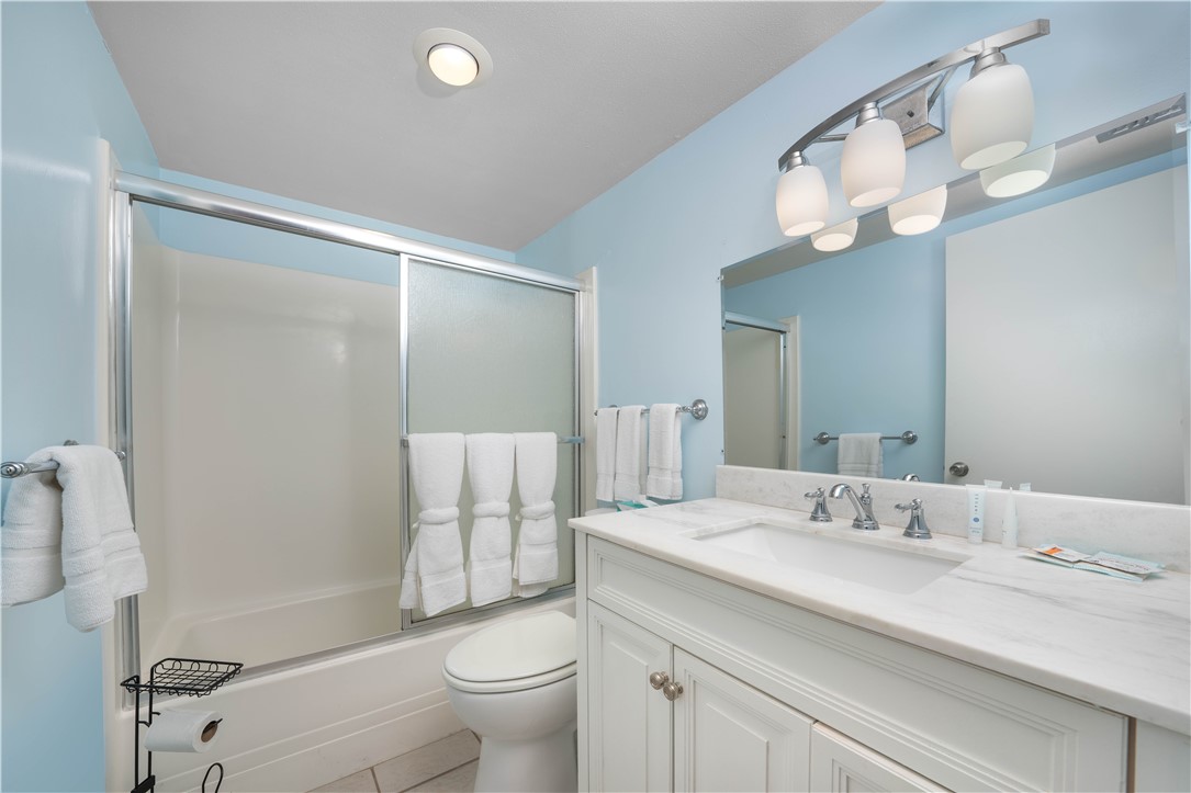 14810 Windward Dr 102 Property Photo 26