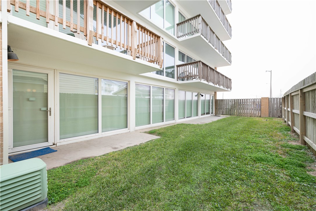 14810 Windward Dr 102 Property Photo 30