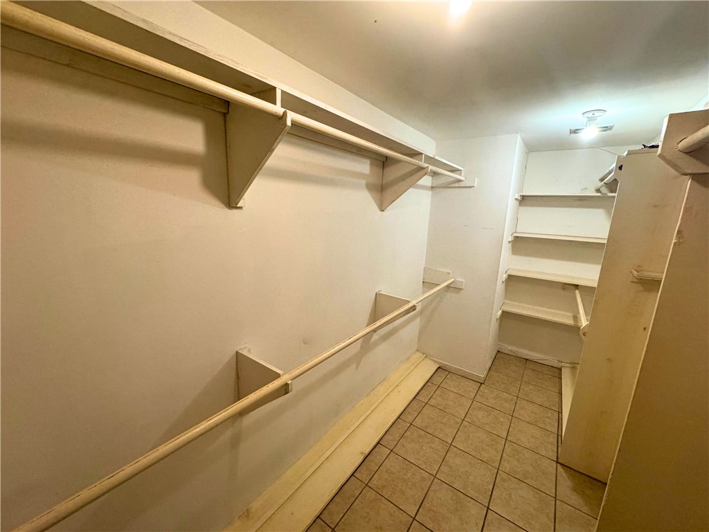 518 Dolphin Pl Property Photo 10