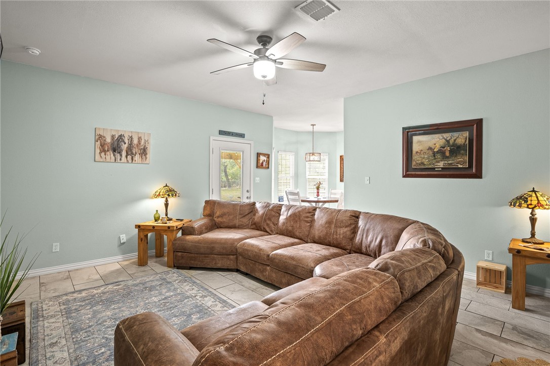 55 12th St Property Photo 7