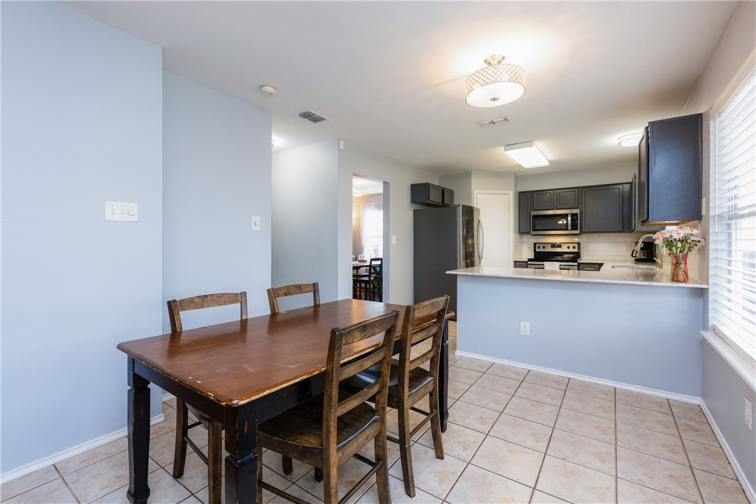 3022 Edmonton Dr Property Photo 16