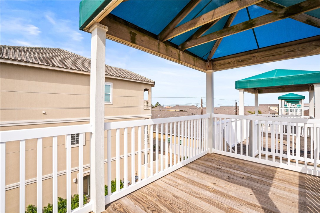 14901 Windward Dr 403 Property Photo 23