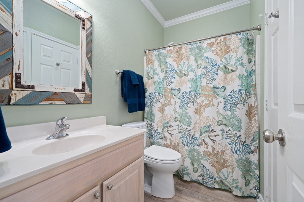 316 Lands End St Property Photo 6