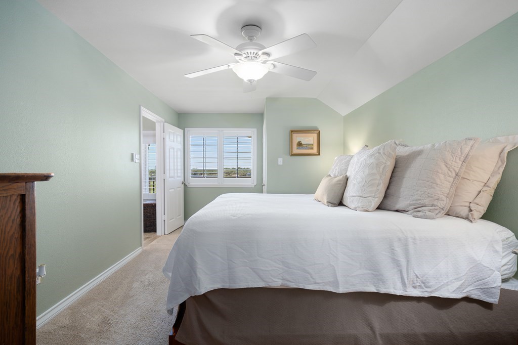 316 Lands End St Property Photo 25