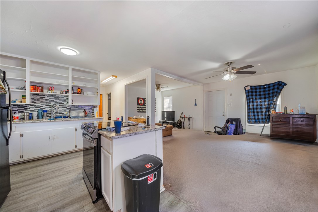 5734 Bobalo Dr Property Photo 4