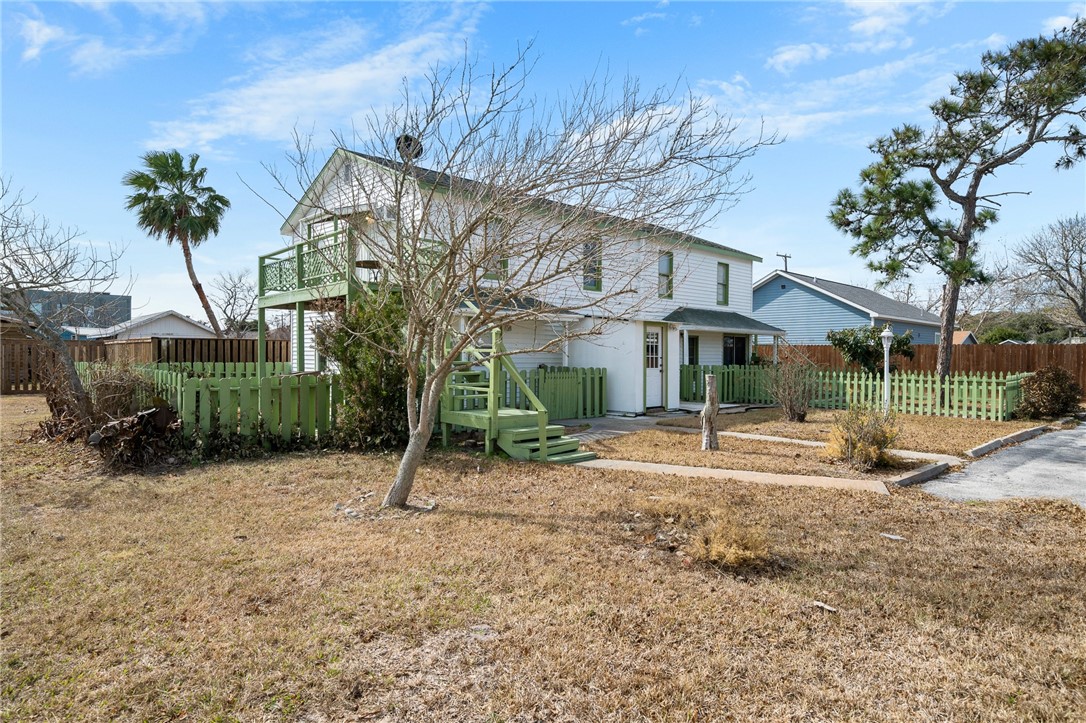 1409 E Alamito St Property Photo 2