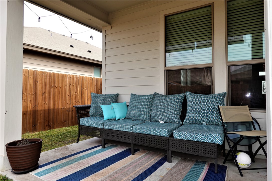 1018 Ocean Breeze St Property Photo 14