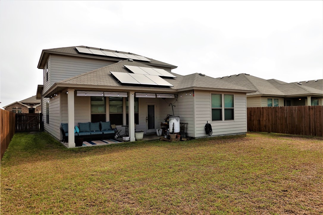1018 Ocean Breeze St Property Photo 15