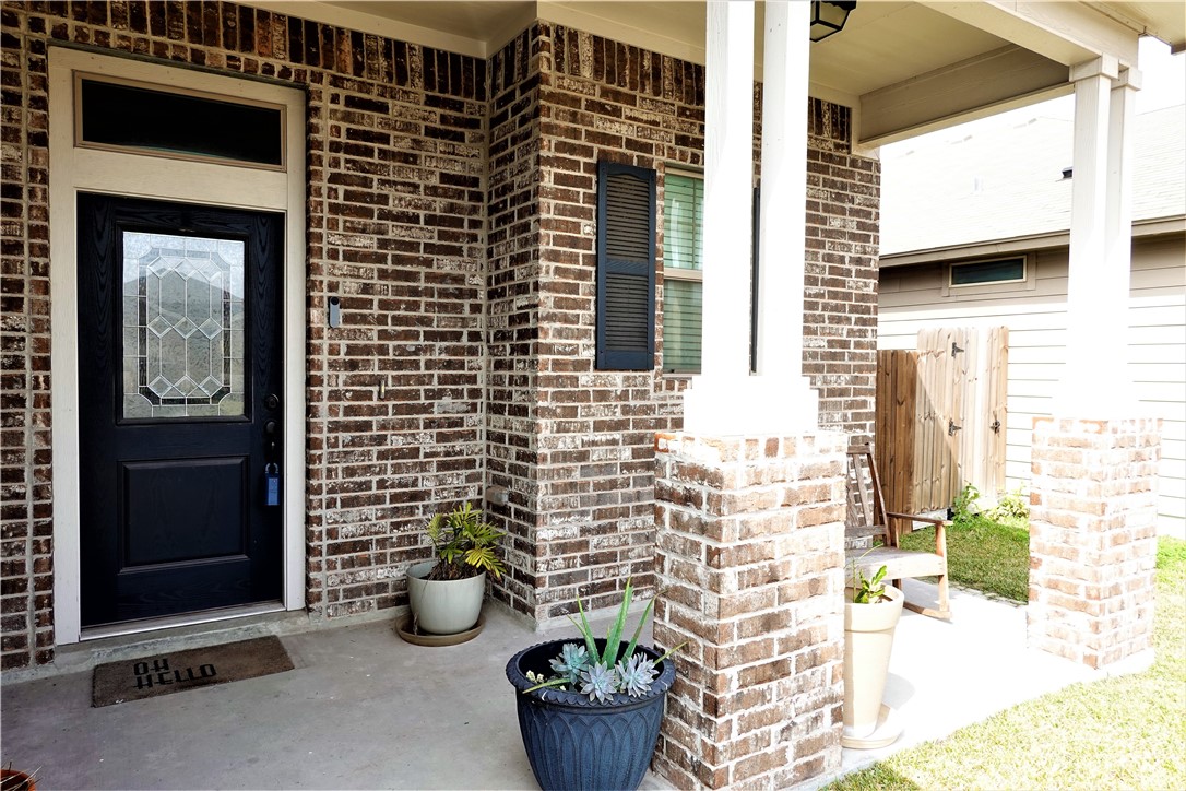 1018 Ocean Breeze St Property Photo 40