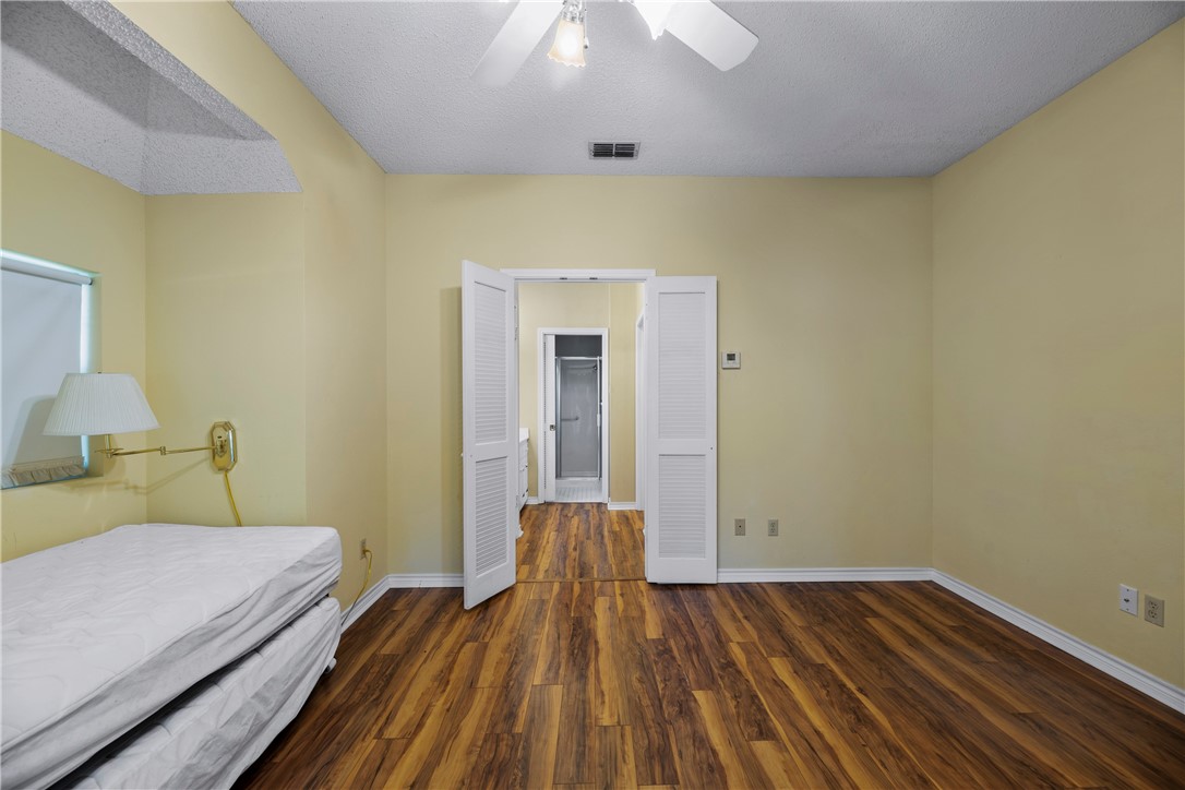 2500 Turkey Neck Circ Property Photo 21