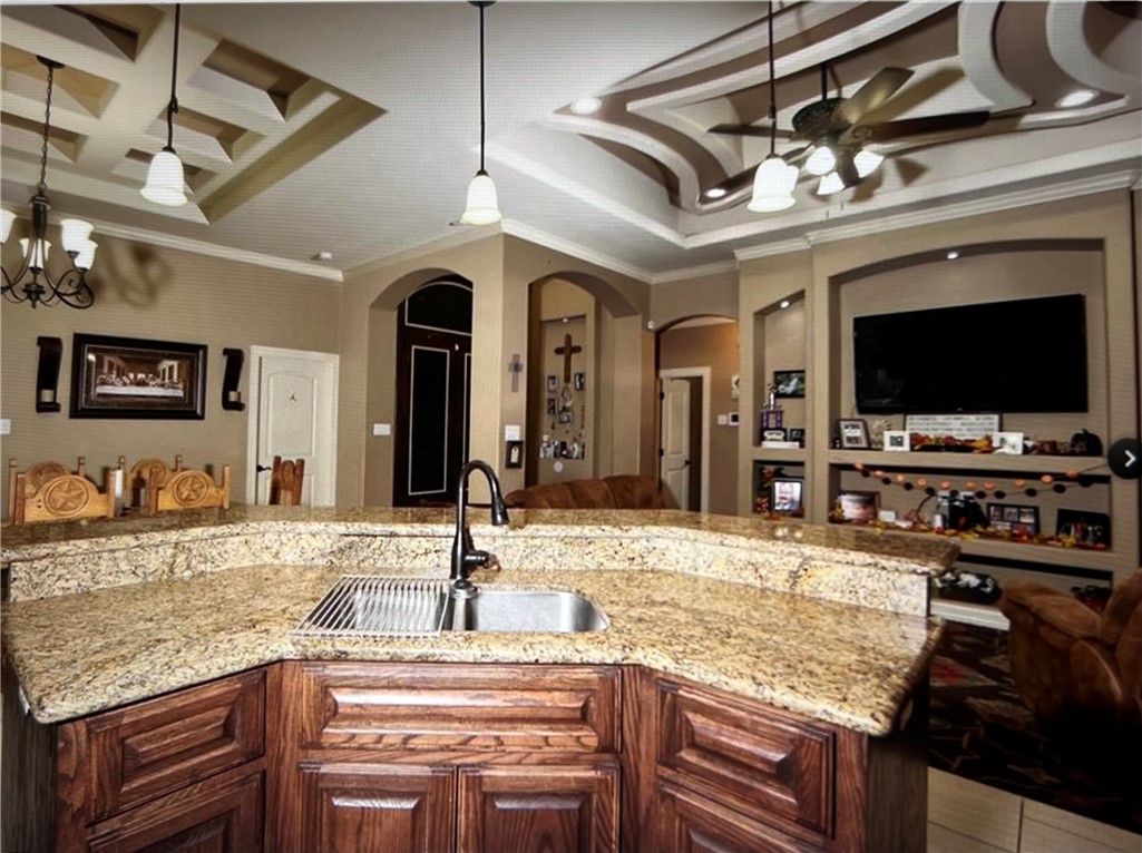 1503 Lewis Property Photo 7
