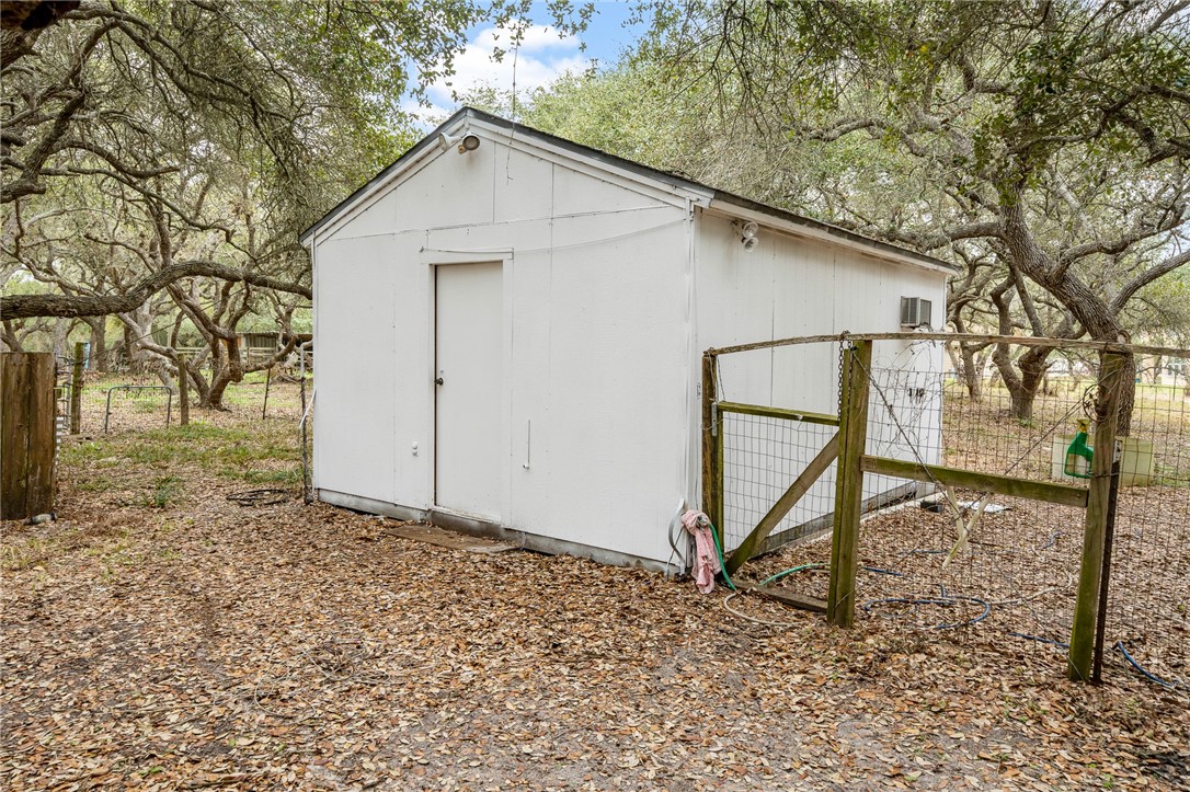2308 County Road 1942 Property Photo 28