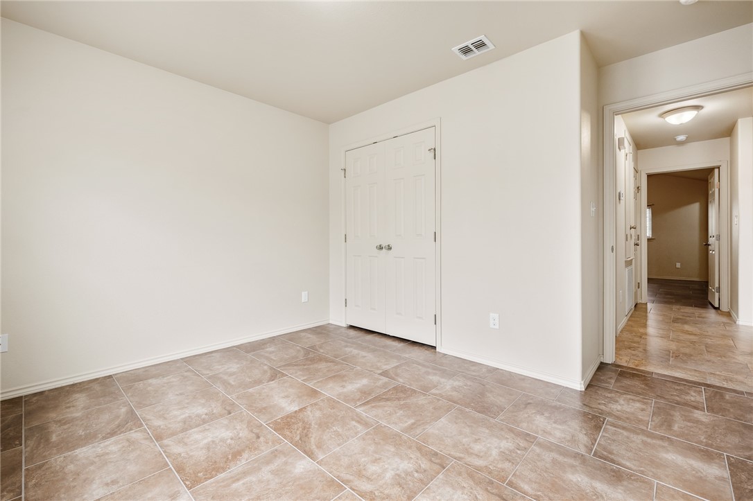 125 Pecan Harbor St Property Photo 17
