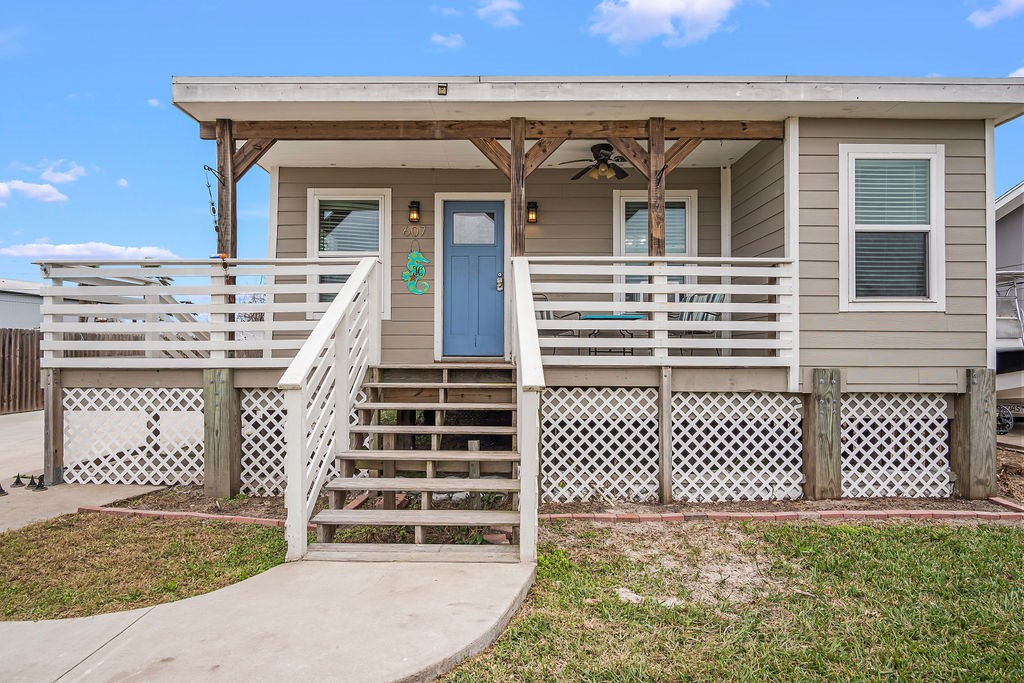 607 S Gulf St Property Photo 3