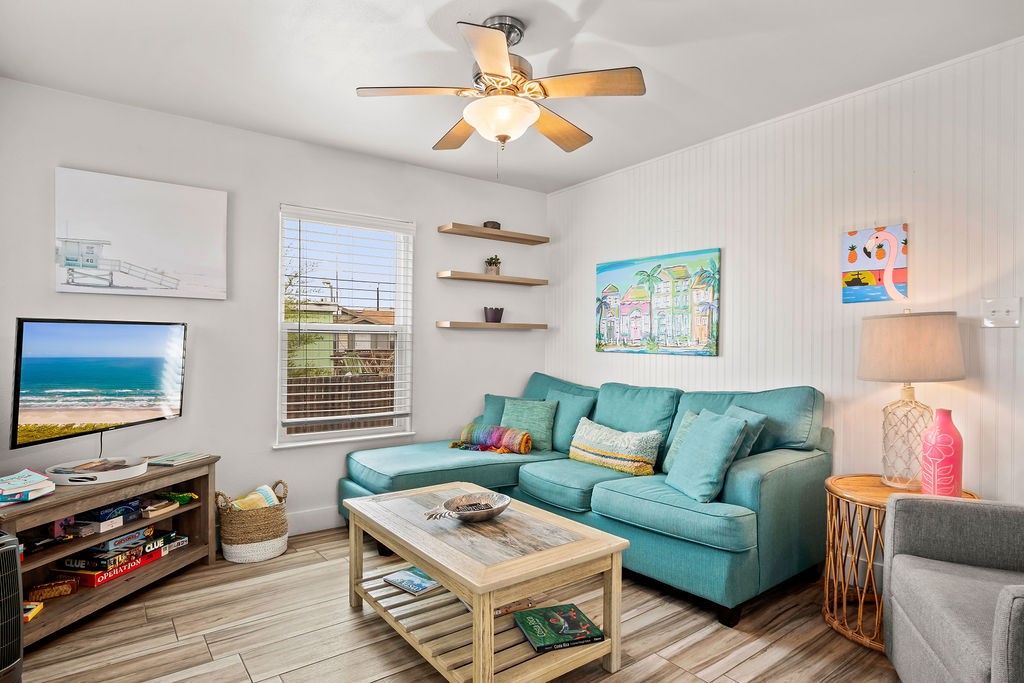 607 S Gulf St Property Photo 7