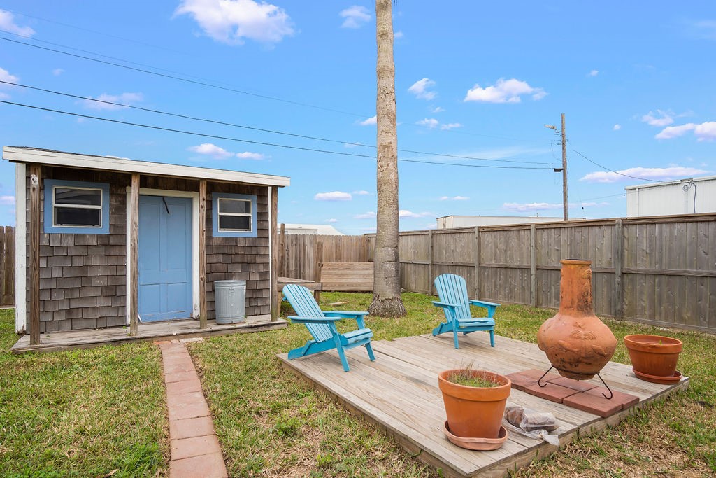 607 S Gulf St Property Photo 26