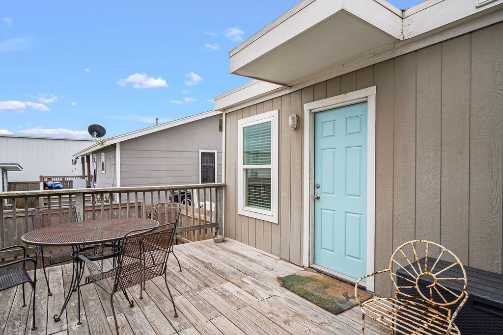 607 S Gulf St Property Photo 27