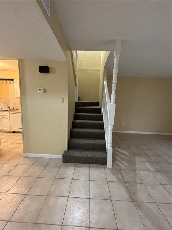 4206 Walnut Hills Dr D Property Photo 2