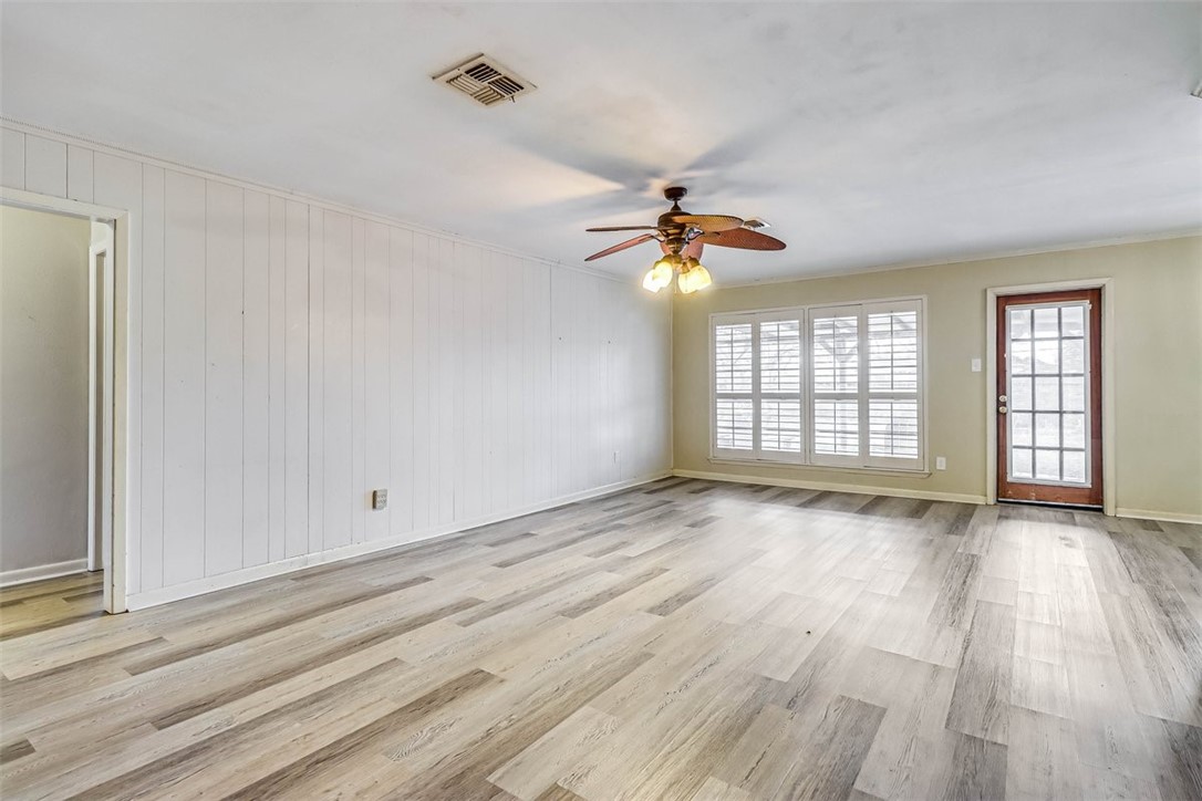 4509 Haverhill Property Photo 6