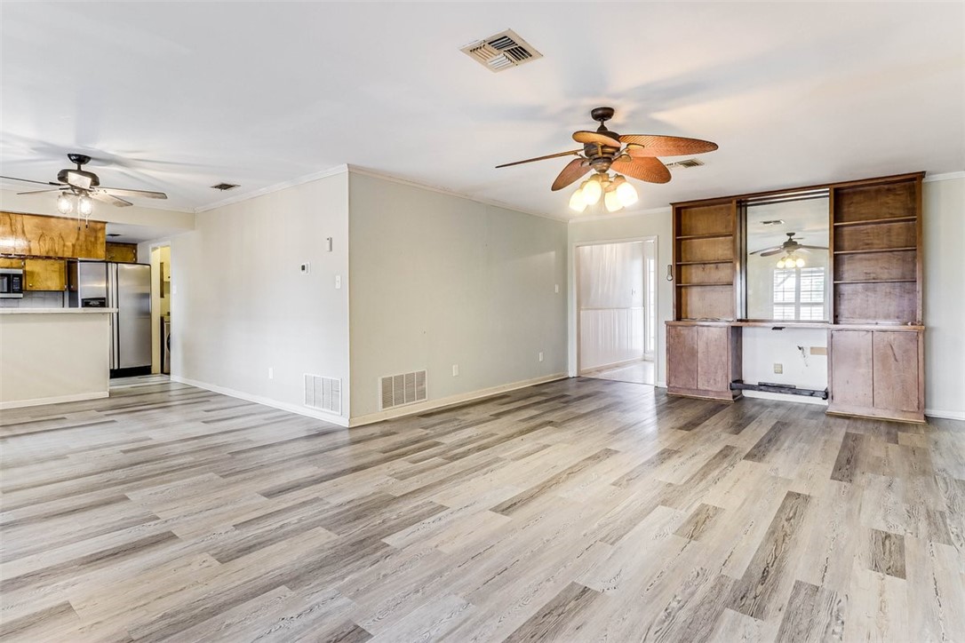 4509 Haverhill Property Photo 8