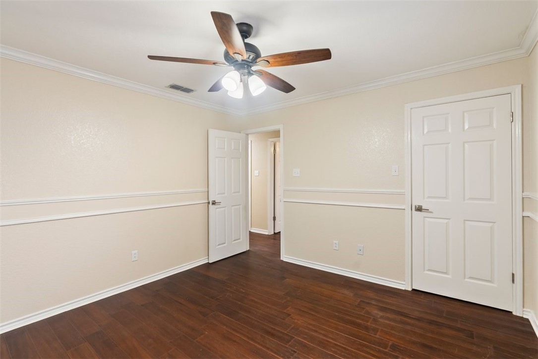 7030 Chiswick Dr Property Photo 23