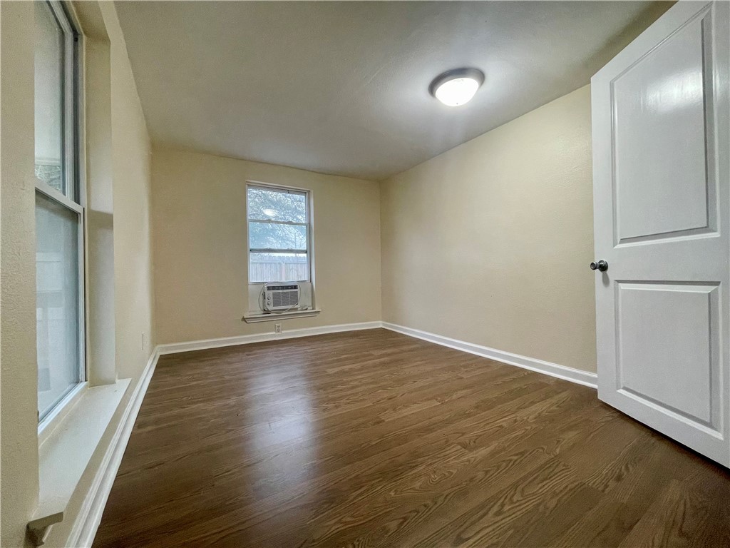 3030 Waldron Property Photo 7