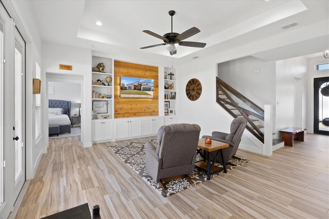 4802 Del Paseo St Property Photo 8