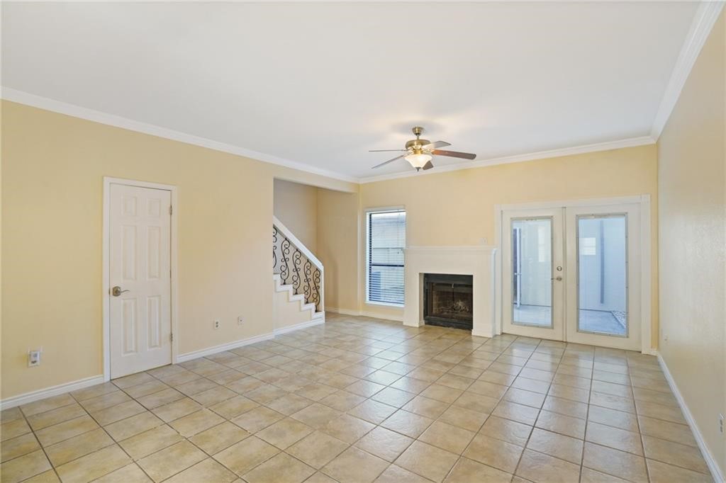 2713 Saint Joseph St Property Photo 3