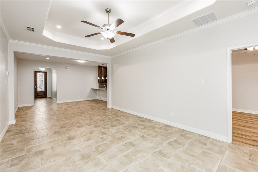 7454 Seal Beach Ct Property Photo 6