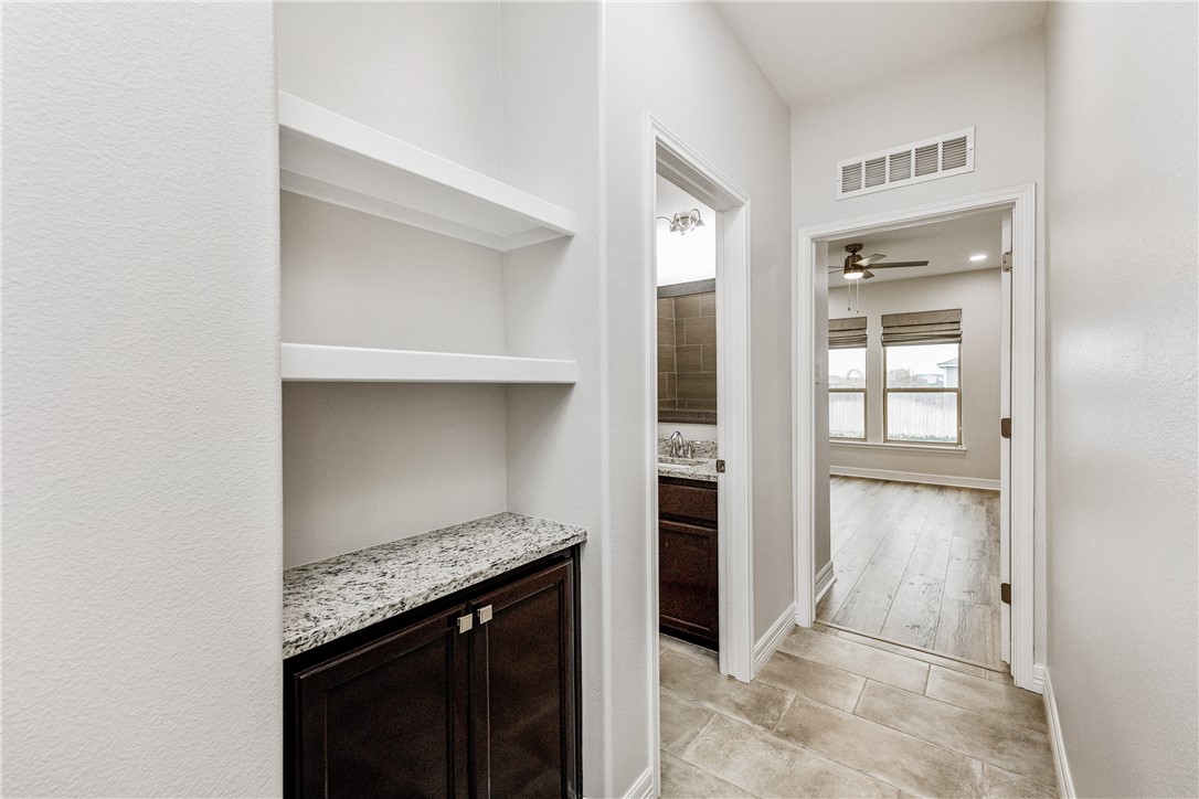 7454 Seal Beach Ct Property Photo 25