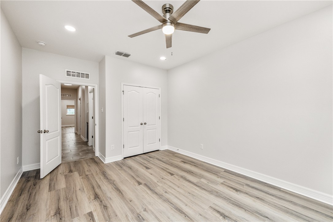 7454 Seal Beach Ct Property Photo 27
