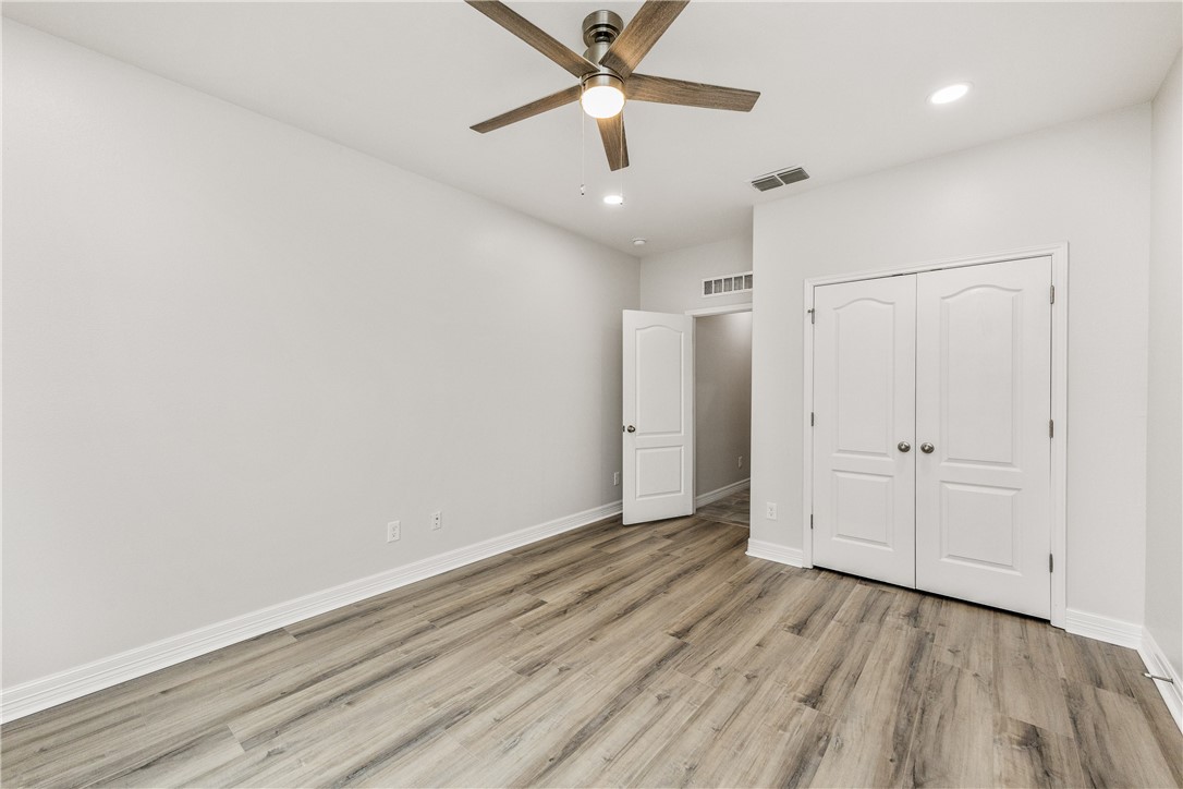 7454 Seal Beach Ct Property Photo 28