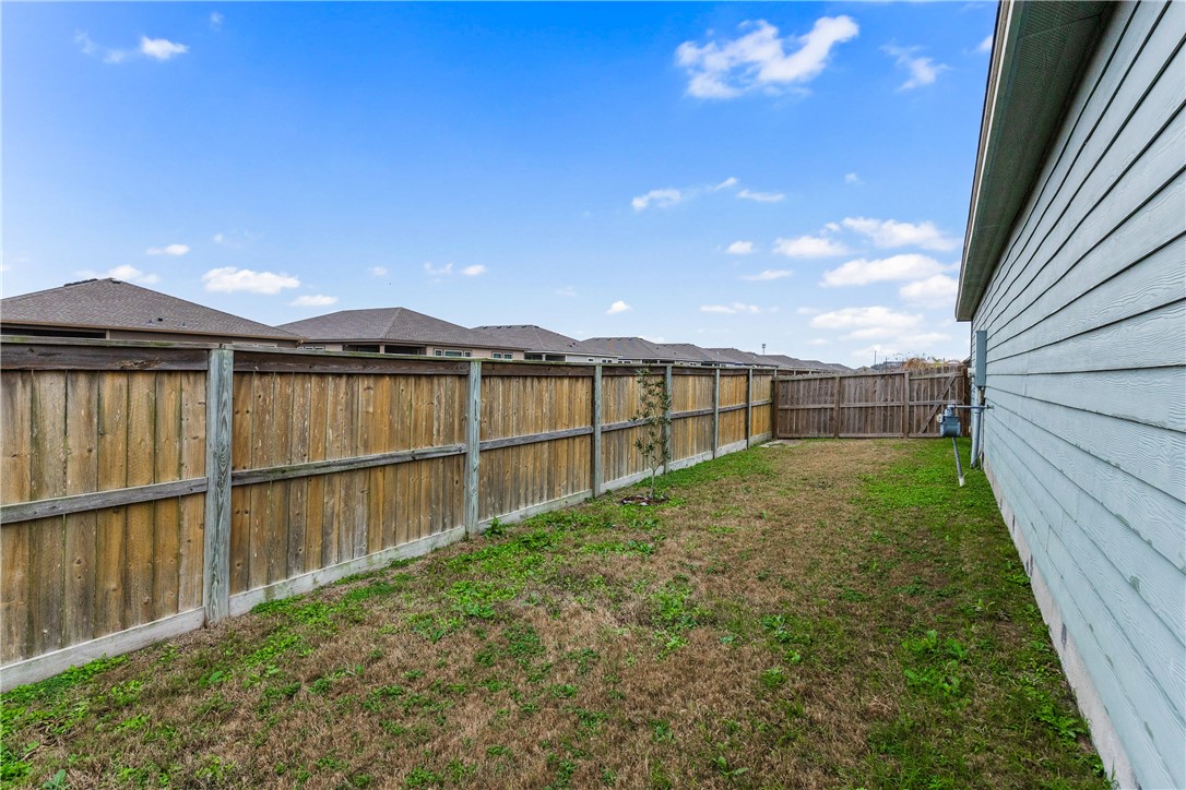 7454 Seal Beach Ct Property Photo 37