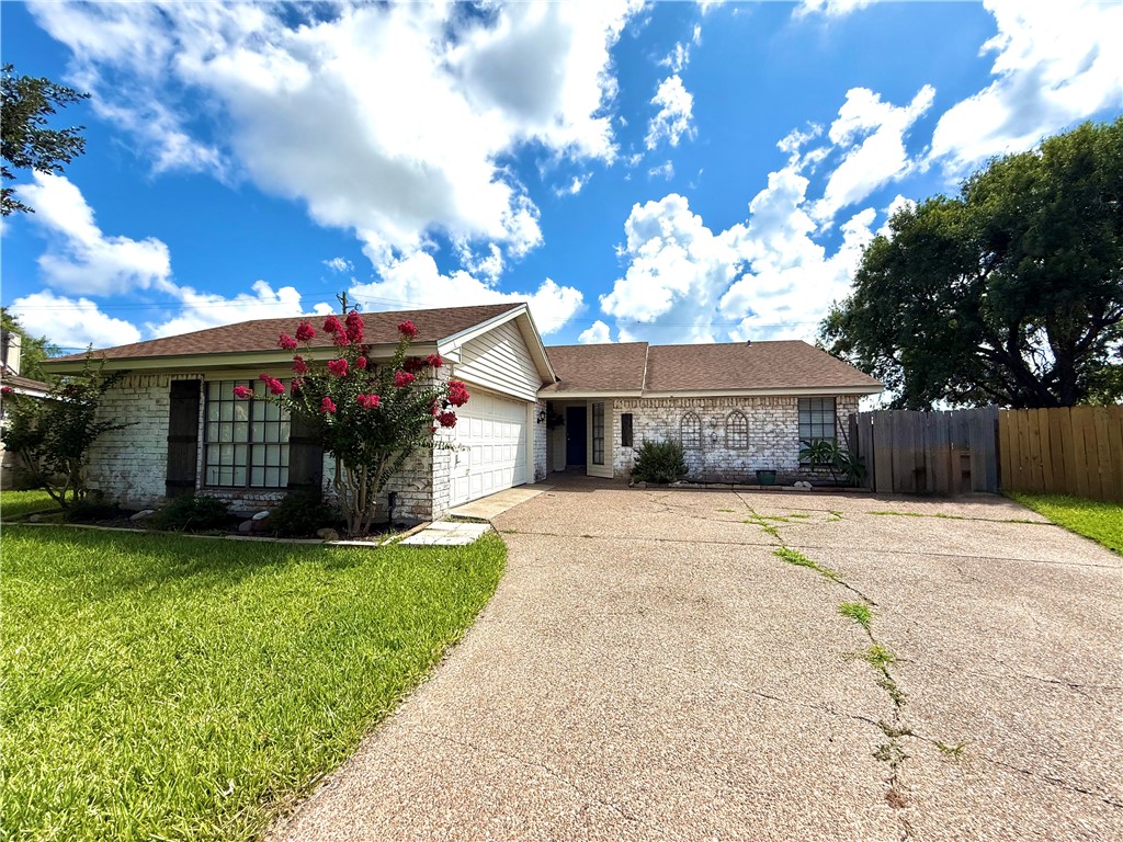3325 Hampton St Property Photo 1
