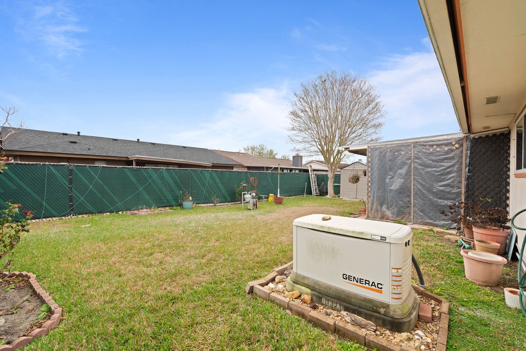 7422 Spitfire Dr Property Photo 8