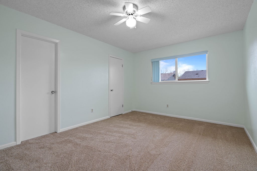 7422 Spitfire Dr Property Photo 28
