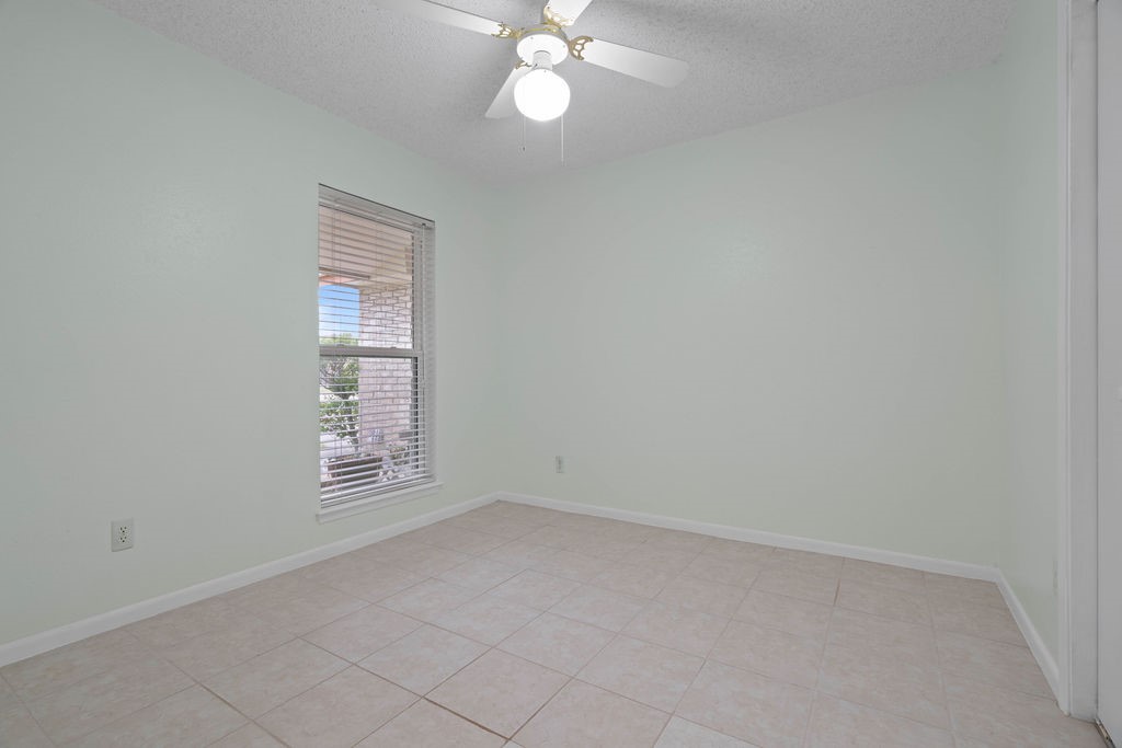 7422 Spitfire Dr Property Photo 31